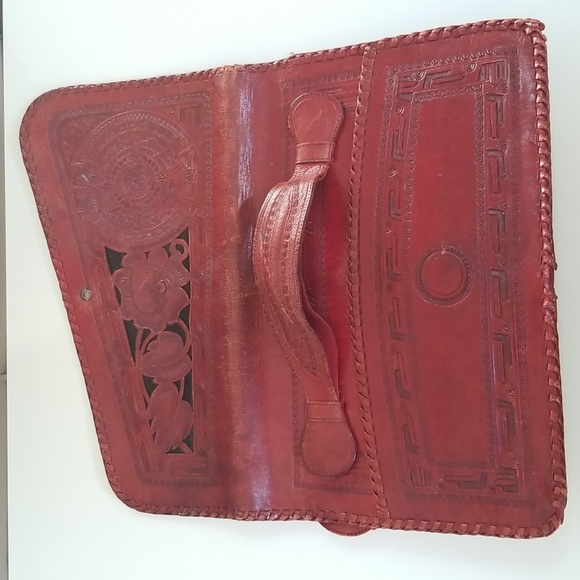 Vintage brown leather clutch - Picture 4 of 5